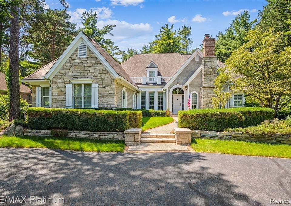 5462 Hidden Pines Dr, Brighton, MI 48116 MLS 20230059452 Zillow