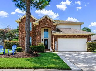 1802 Oak Lodge Dr, Pearland, TX 77581