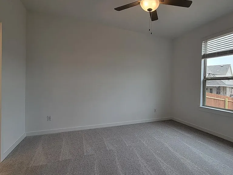465 Bristlecone Bnd — Photo 14