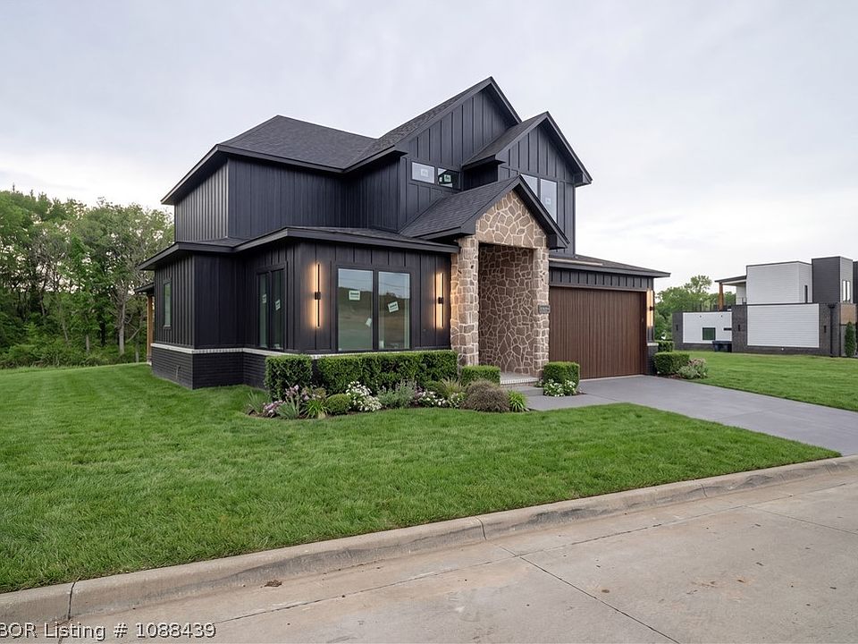 2nd image of 7000 Alianna Way