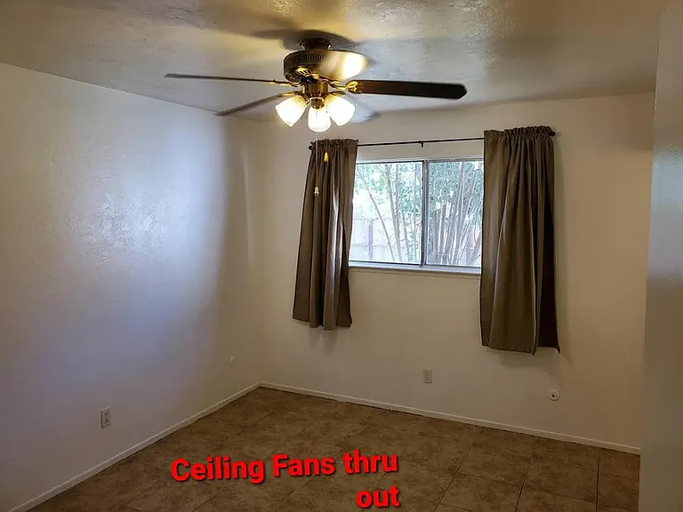 1019 S Demaree St — Photo 26