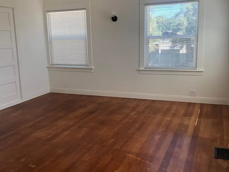 545 Euclid Ave — Photo 30