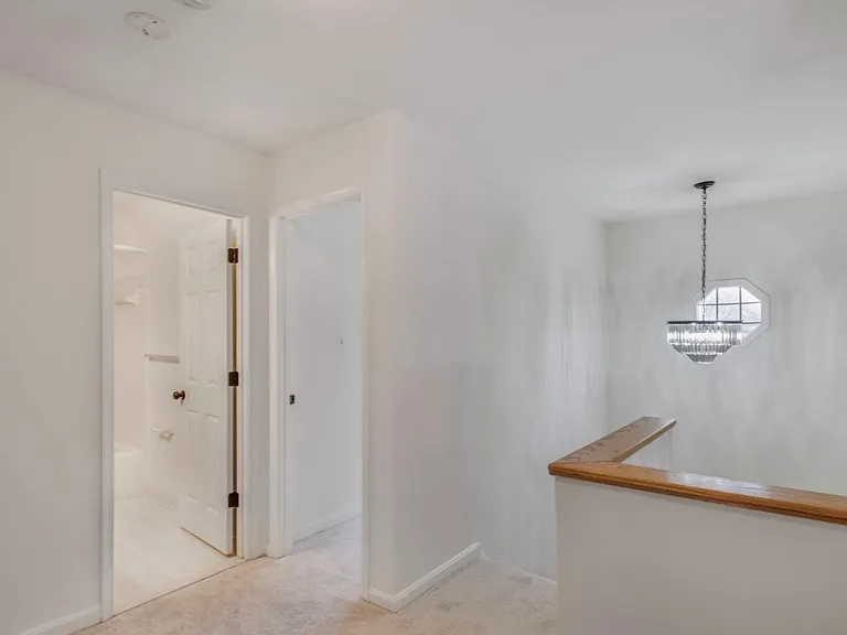 4100 Ulster Rd — Photo 24