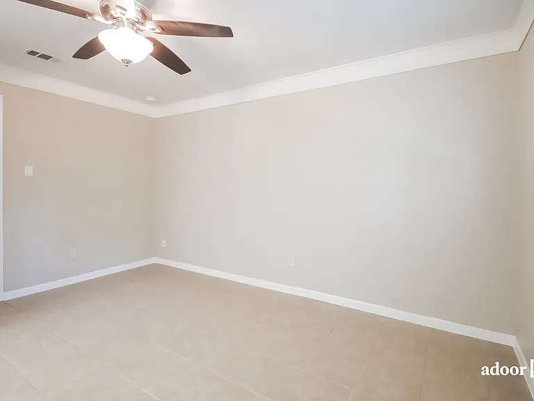19311 Leewood Ct — Photo 10