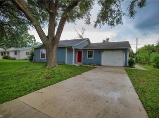 18612 Sarasota Rd, Fort Myers, FL 33967