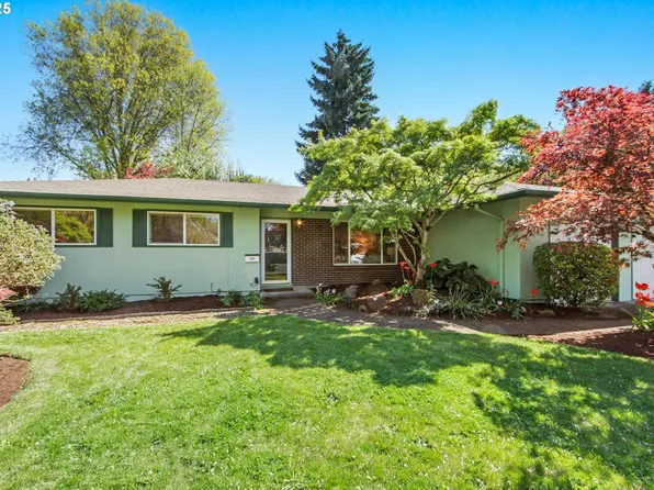 11990 SW Blakeney Ct, Beaverton, OR 97008