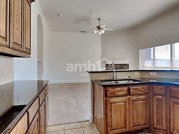 4th image of 1823 Leann Ln