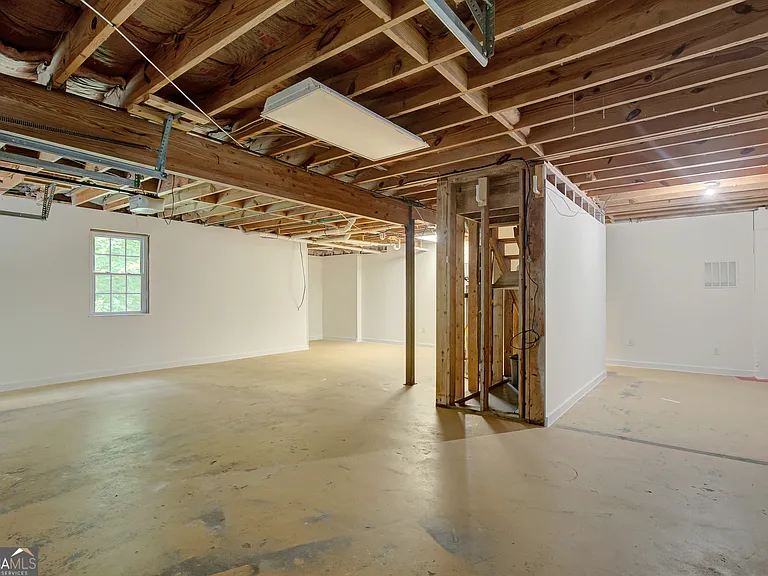 220 Fontaine Way — Photo 29