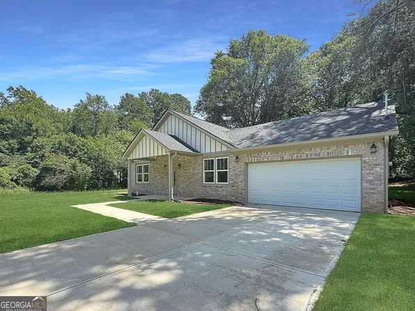 243 Roxbury Dr, Riverdale, GA 30274