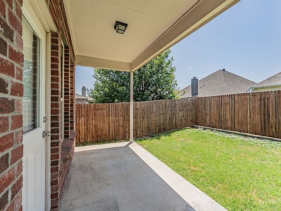 4th image of 321 Mariscal Pl