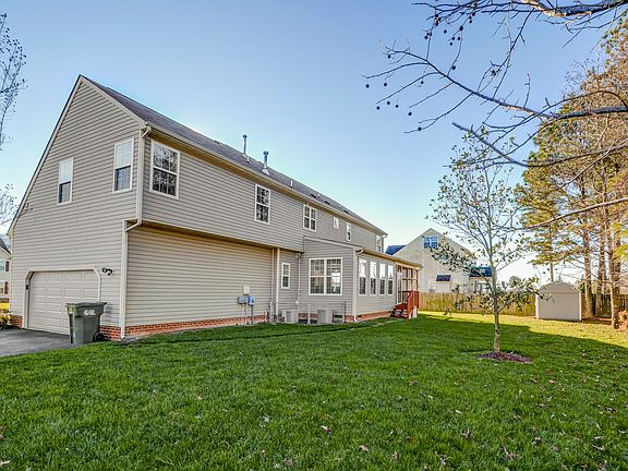 2nd image of 7909 Point Hollow Dr