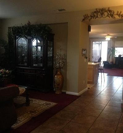 2nd image of 2944 Estrella Ave