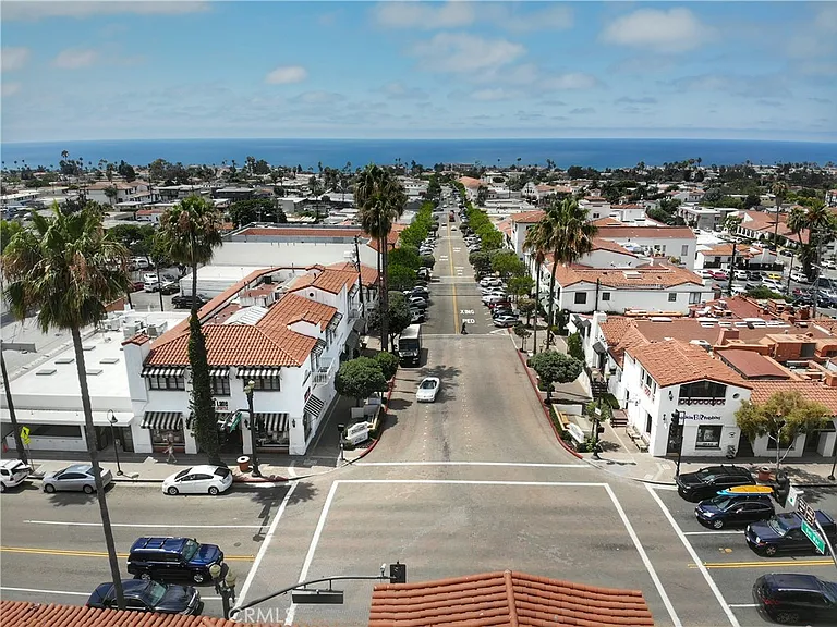 200 Avenida Monterey — Photo 20