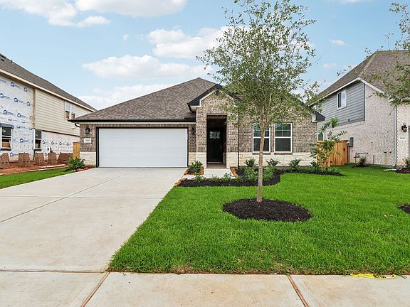 1-custom-Houston - Kingdom Heights- 2610 Clapbread Ln Rosenberg TX 77471-001.jpg