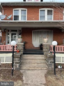 2261 E High St, Pottstown, PA, 19464