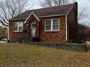 705 Lindsay Ln, Florissant, MO