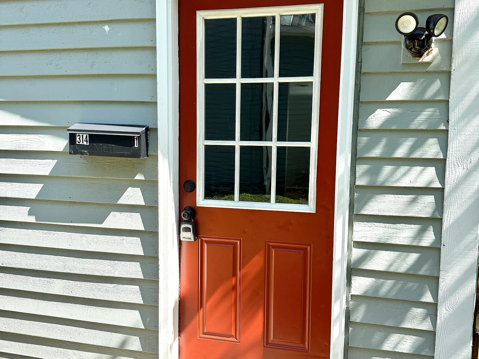 2 bed, $1,400 — Photo 2