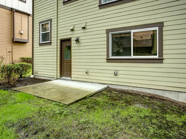 15200 NE 15th Pl — Photo 13