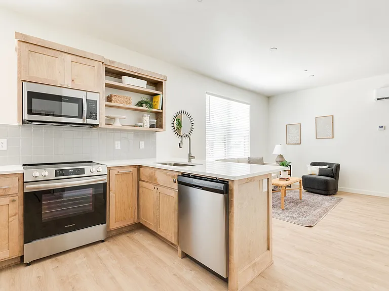 B12 Apartments — Photo 28