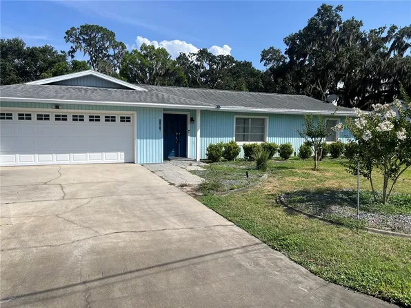 11812 Watts Ct, Tavares, FL 32778