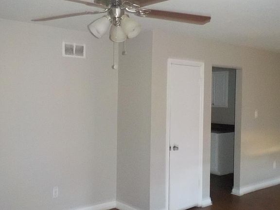 5th image of 1393 Winfield Ave