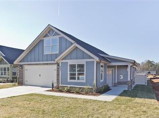 683 Summerfield Pl, Flat Rock, NC 28731