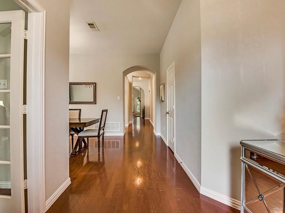 1st image of 7032 Beacon Dr
