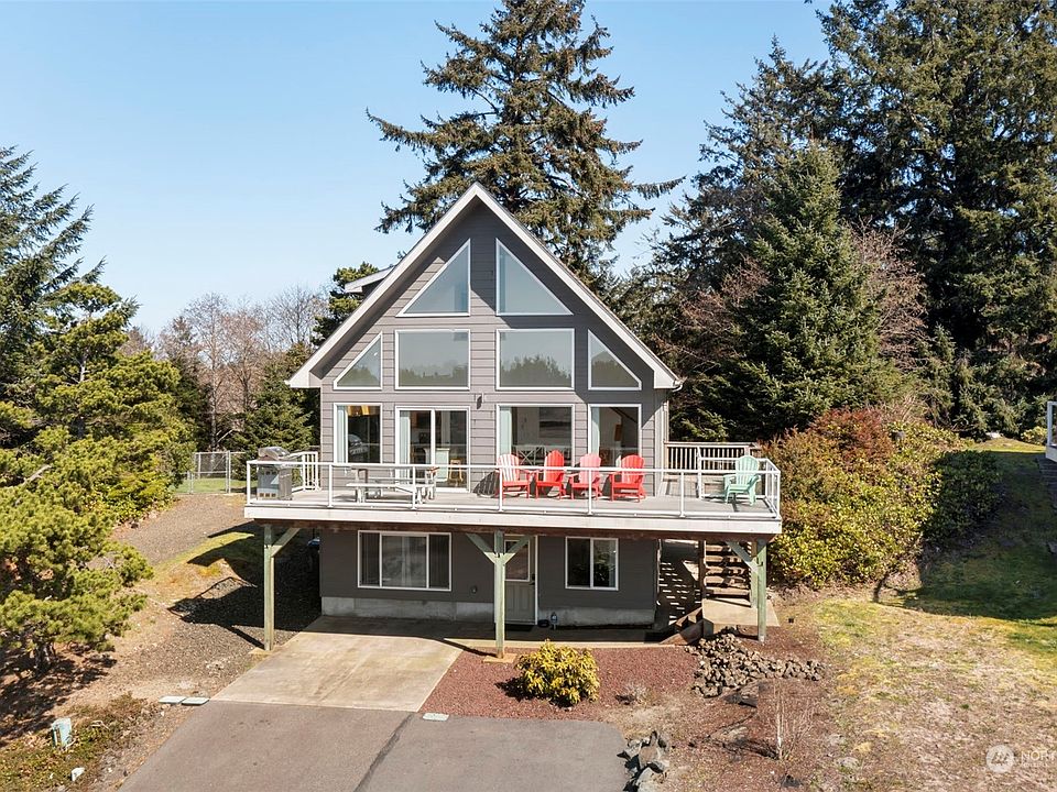 1st image of 902 Jetty View Drive