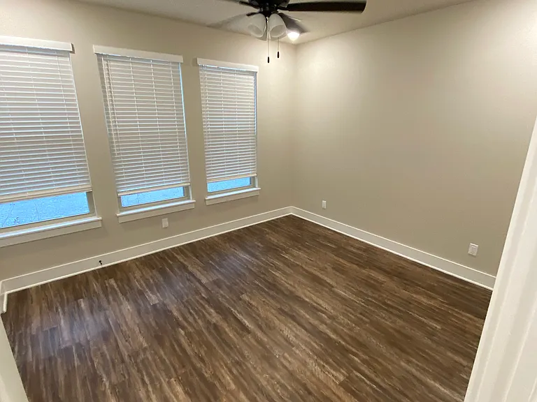 29910-94 West Dr #2 — Photo 5