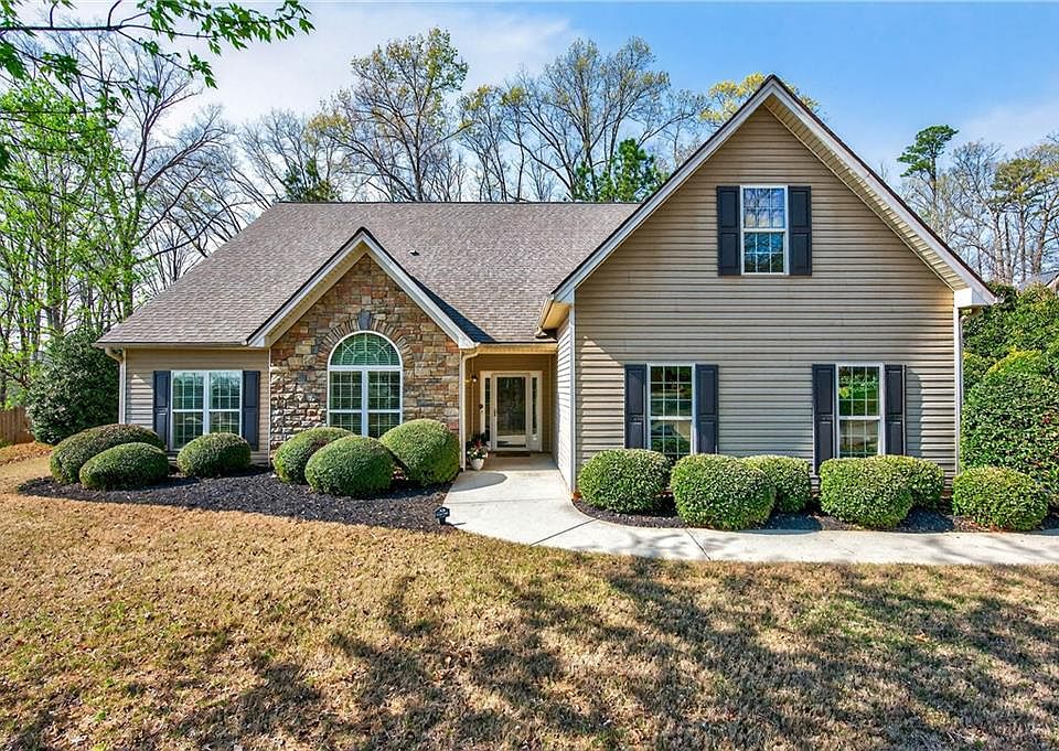 1st image of 510 Jefferson Walk Cir
