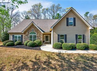 510 Jefferson Walk Cir, Jefferson, GA 30549