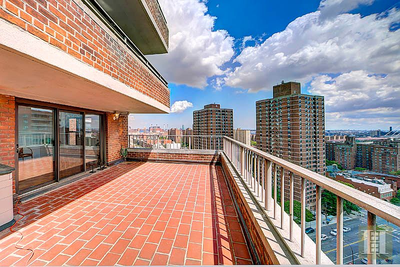 1st image of 417 Grand St APT D1802