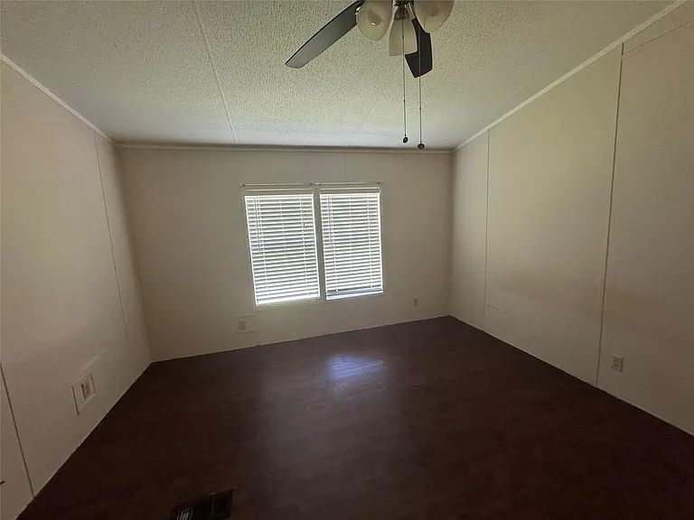 16415 Tamra Ct — Photo 24