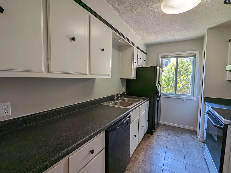 1208 Bush River Rd #H4 — Photo 7