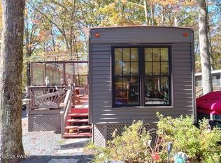 116 Crescent Dr, Milford, PA
