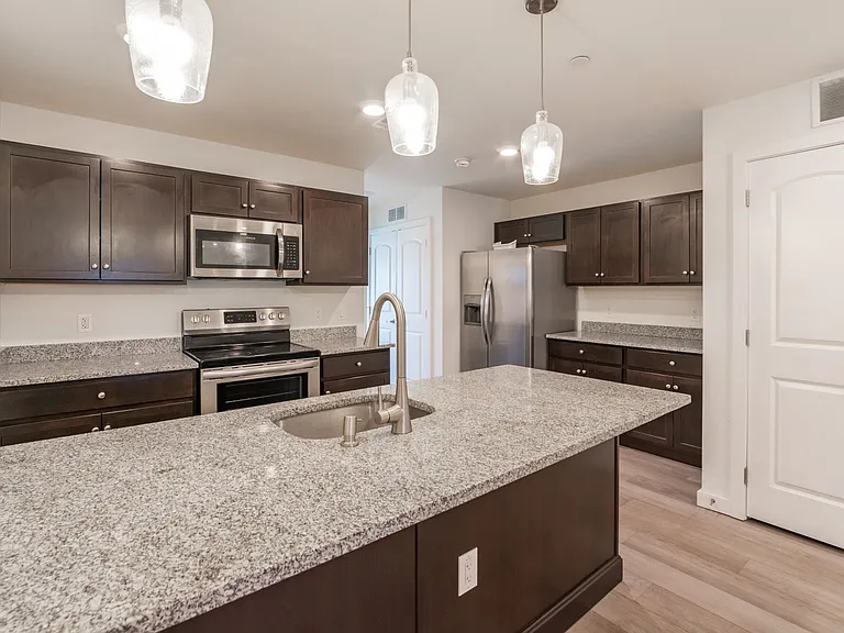 3102 N Broad St — Photo 2