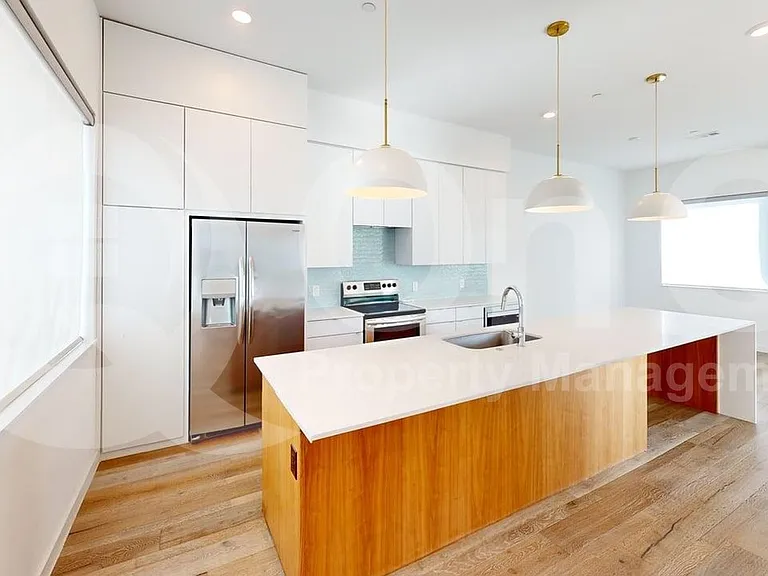 5020 Bryan St #305 — Photo 5
