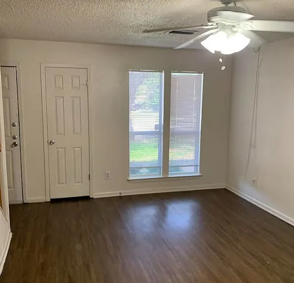 2393 Jennifer Dr #2393 — Photo 4