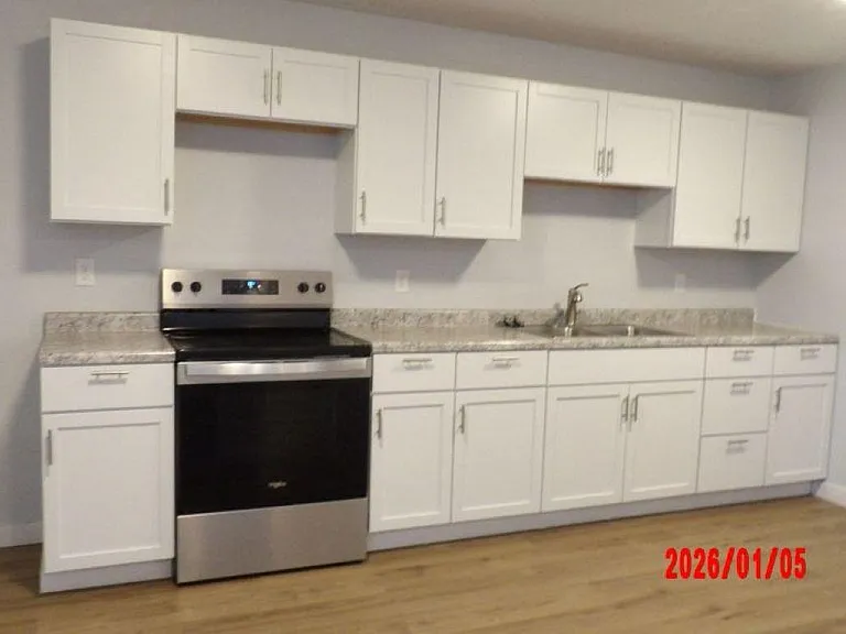 1211 E 4th St #26 — Photo 5