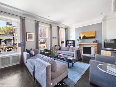 42 W 9th St APT 21, New York, NY, 10011