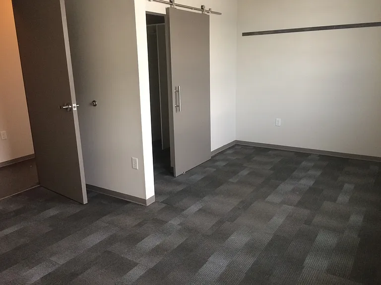 601 R St — Photo 9
