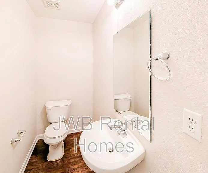 8419 McGirts Village Ln — Photo 6