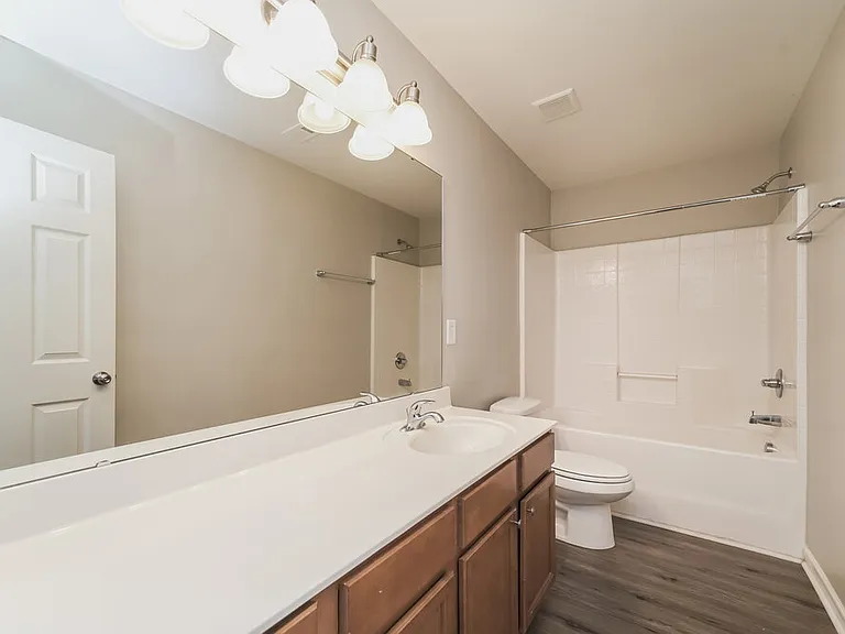701 Hicklin Dr — Photo 19