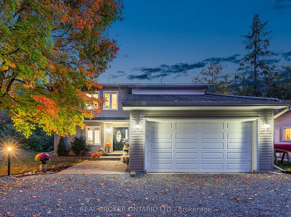 967 Upper Dwyer Hill Rd, Ottawa, ON K0A 1L0