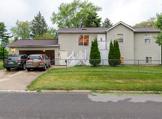 2118 Elisha Ave, Zion, IL 60099
