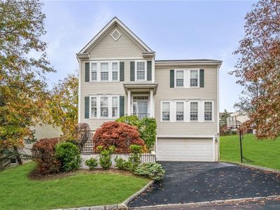 8 Bellefair Road, Pt Chester, NY, 10573