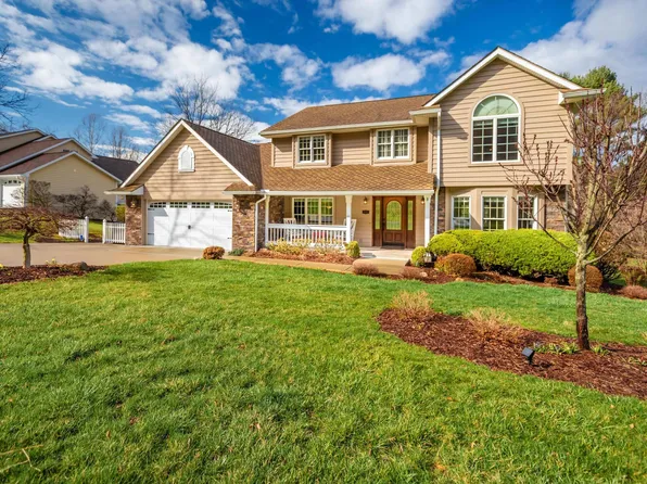 4692 Shadyside Ln, Morgantown, WV 26508