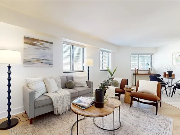 15 N Beacon St #220, Allston, MA 02134