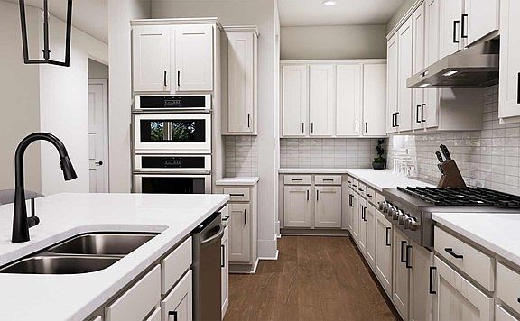 The Larkspur - Kitchen