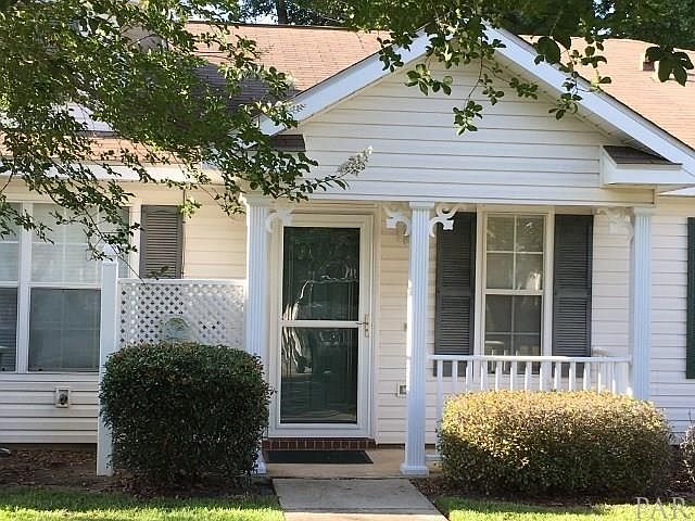 1st image of 2471 Trailwood Dr